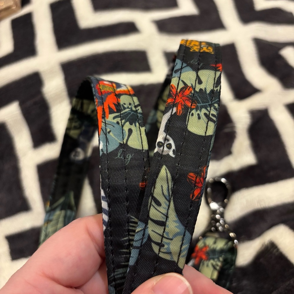 Lug Crossbody Strap-Rainforest Animals - Picture 3 of 5